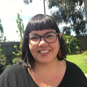 Meet your Posher, Crystal